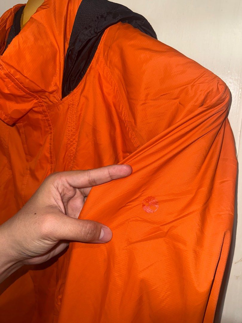 Timberland 2in1 jacket (Waterproof and fleece) (Category: Coats, Jackets and Outerwear) located in Quezon City. Submitted by ark_matt (Listing ID 1358022469, Image 3). Description: Slightly negotiable Pm for more details .