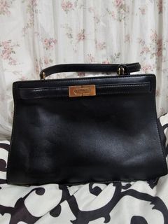 (Category: ) located in . Submitted by nzpreloved_stuff (Listing ID 1358045659, Image 1). Description: .