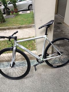(Category: ) located in . Submitted by fatfella (Listing ID 1358130078, Image 1). Description: .