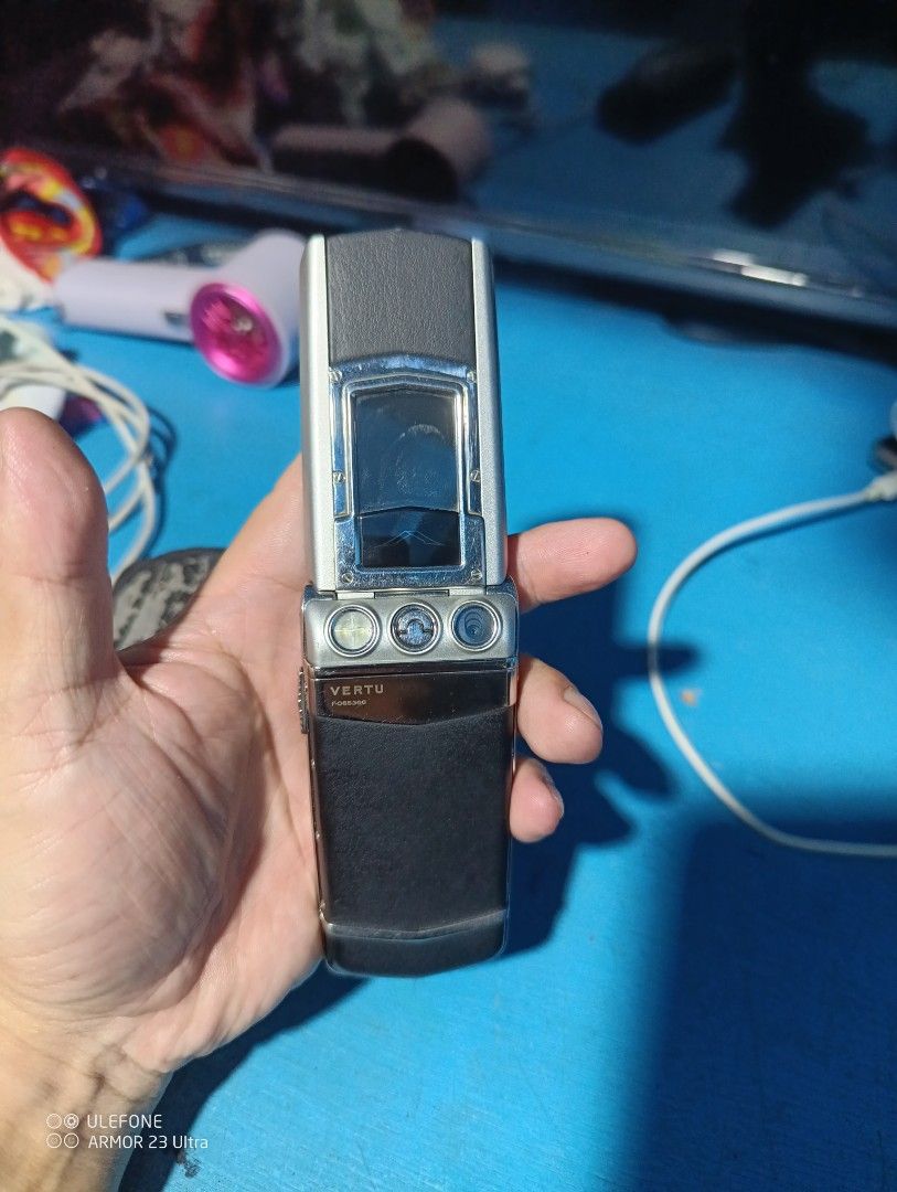 Vertu constellation ayxta luxury (Category: Early Generation Mobile Phones) located in Mandaluyong City. Submitted by meituv7 (Listing ID 1358008610, Image 2). Description: luxury phone from Vertu unit and generic case only can use any usb type c charger openline all working no issue presentable smooth mrt boni.