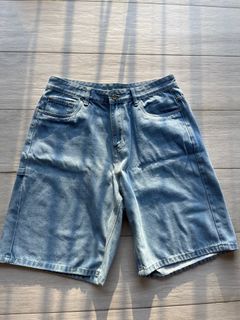 (Category: ) located in . Submitted by isellclothes1 (Listing ID 1358076271, Image 1). Description: .