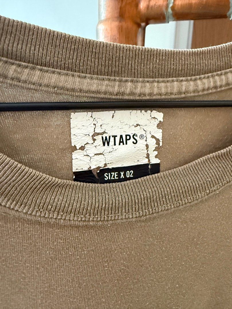 wtaps tee （分類：T-shirt、恤衫、有領衫）位於 Hong Kong。 由 atm1314 提交（商品編號 1358030439，圖片 2）。簡介： 有着用痕跡 因為依家唔啱着 平放 有興趣可再俾Detail圖同度實際尺寸 多買可再。