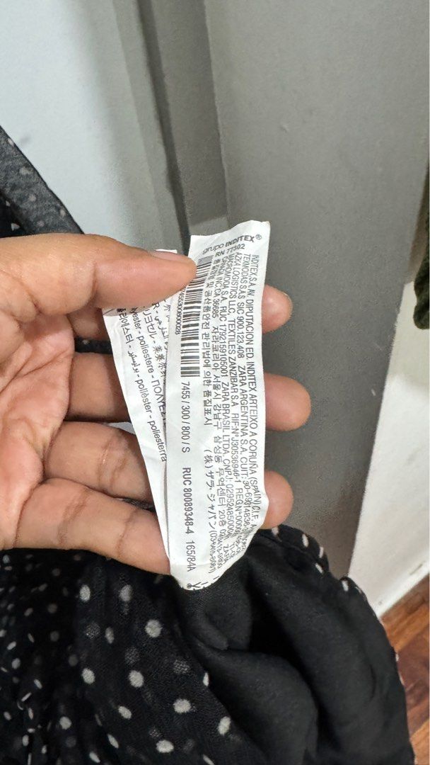 Zara polka ruched dress (Category: Dresses) located in Santo Tomas. Submitted by raiyah (Listing ID 1358034545, Image 3). Description: can fit up to semi large stretchy.