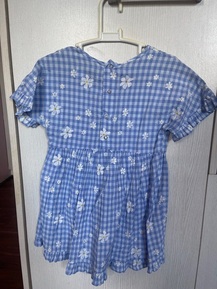 ZARA SUMMER DRESS 4-5yrs old (Category: Babies & Kids Fashion) located in Quezon City. Submitted by erchibu (Listing ID 1357993485, Image 2). Description: From Zara for 4-5years old. But it actually fits my daughter when she was still 2-3years old.