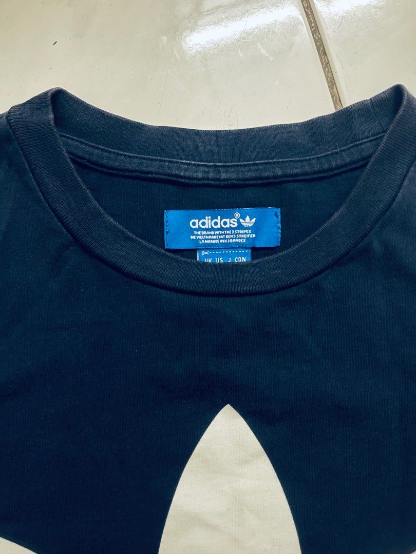 ADIDAS BUNGA (Category: Tshirts & Polo Shirts) located in Kuala Lumpur. Submitted by nuraz55 (Listing ID 1358330737, Image 3). Description: T-shirt ADIDAS BUNGA BIG LOGO CONDITION RAYA CUN2 💥PIT-21💥 💥LABUH-27💥 PM FOR BEST PRICE.