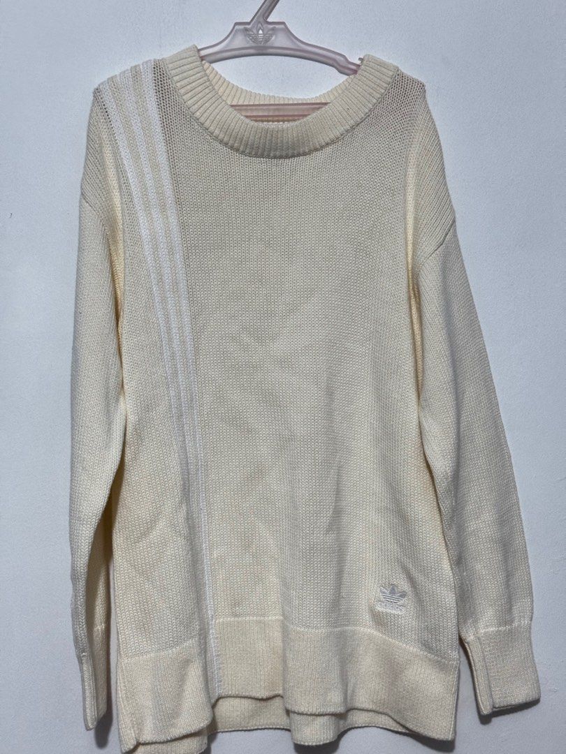 Adidas knit sweater (Category: Coats, Jackets and Outerwear) located in Cainta. Submitted by trufflecake (Listing ID 1358213991, Image 1). Description: Size s Fits s-m Never used just stored .