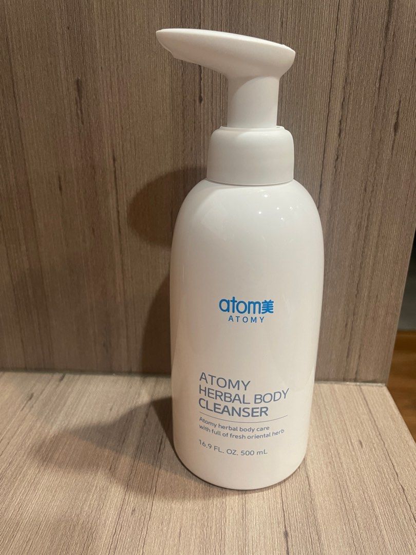 Atomy herbal body cleanser (Category: Bath) located in Quezon City. Submitted by chic_styleph (Listing ID 1358170181, Image 1). Description: Body wash.