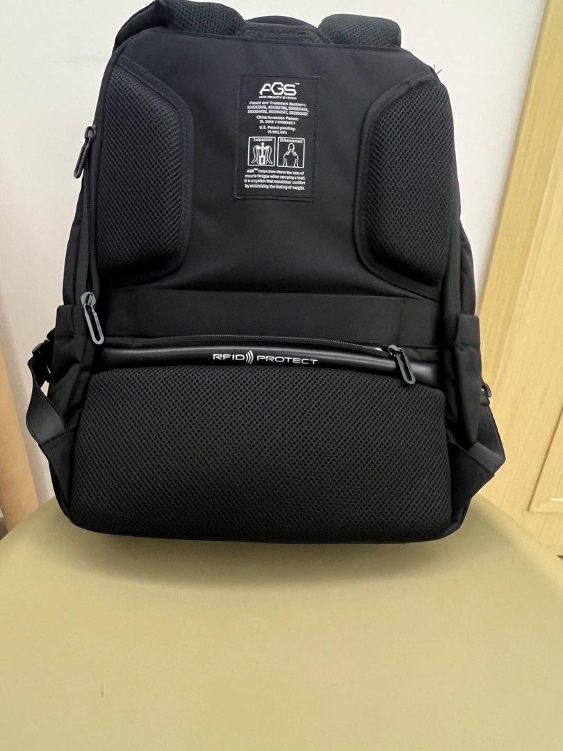 Backpack （分類：背囊）位於 Hong Kong。 由 quinclh 提交（商品編號 1358290667，圖片 3）。簡介： RFID Protect。