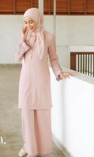 (Kategori: ) berada di . Dikirim oleh jihansalimah (ID iklan 1358275221, Gambar 1). Deskripsi: .