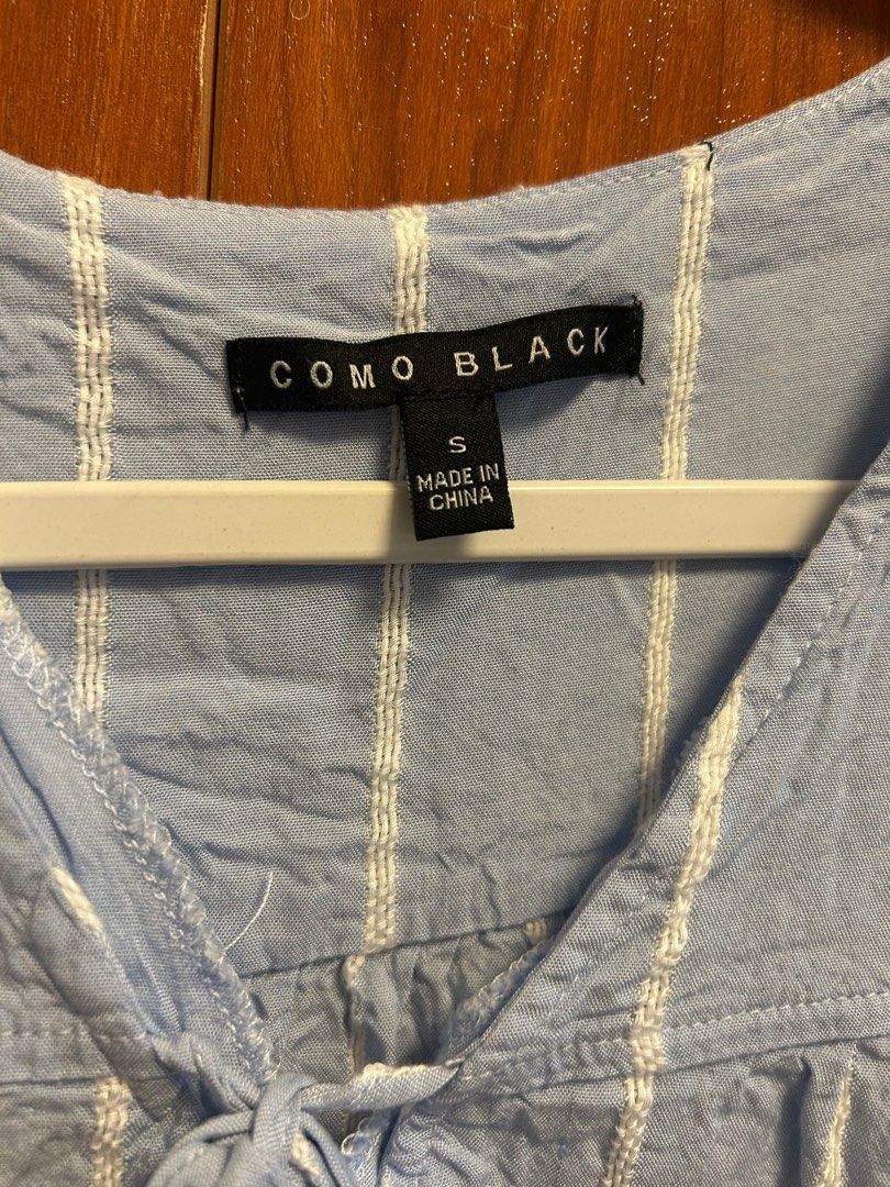 Blue Sleeveless Top (Category: Sleeveless) located in Manila. Submitted by declutterwithme101 (Listing ID 1358275972, Image 3). Description: .