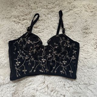 (Category: ) located in . Submitted by shkttyy (Listing ID 1358160177, Image 1). Description: .
