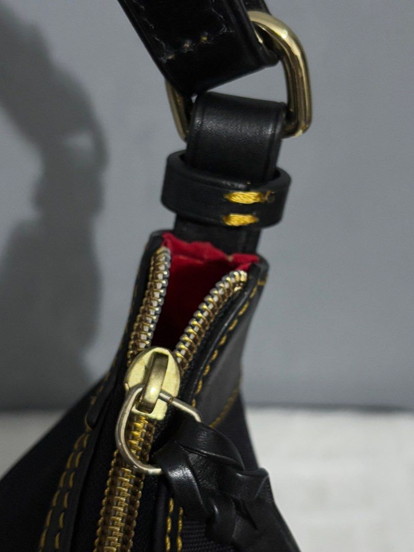 Dooney & Bourke Hobo Bag (Category: Shoulder Bags) located in Manila. Submitted by mitochondriaa (Listing ID 1358276119, Image 3). Description: RFS: Need funds for hospital bills PRICE POSTED IS THE LAST PRICE .
