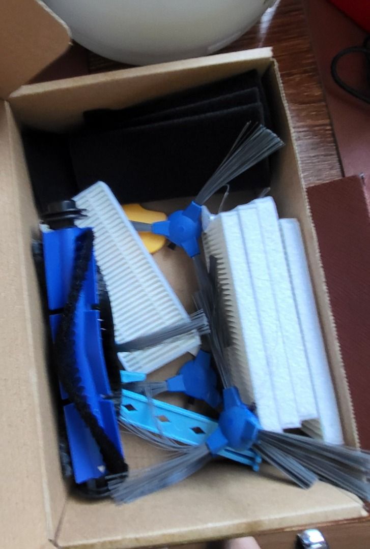 Eufy Robo vacuum Replacement brush and battery (Category: Cleaning Tools & Supplies) located in Mandaluyong City. Submitted by cdtay (Listing ID 1358167301, Image 1). Description: Excess.