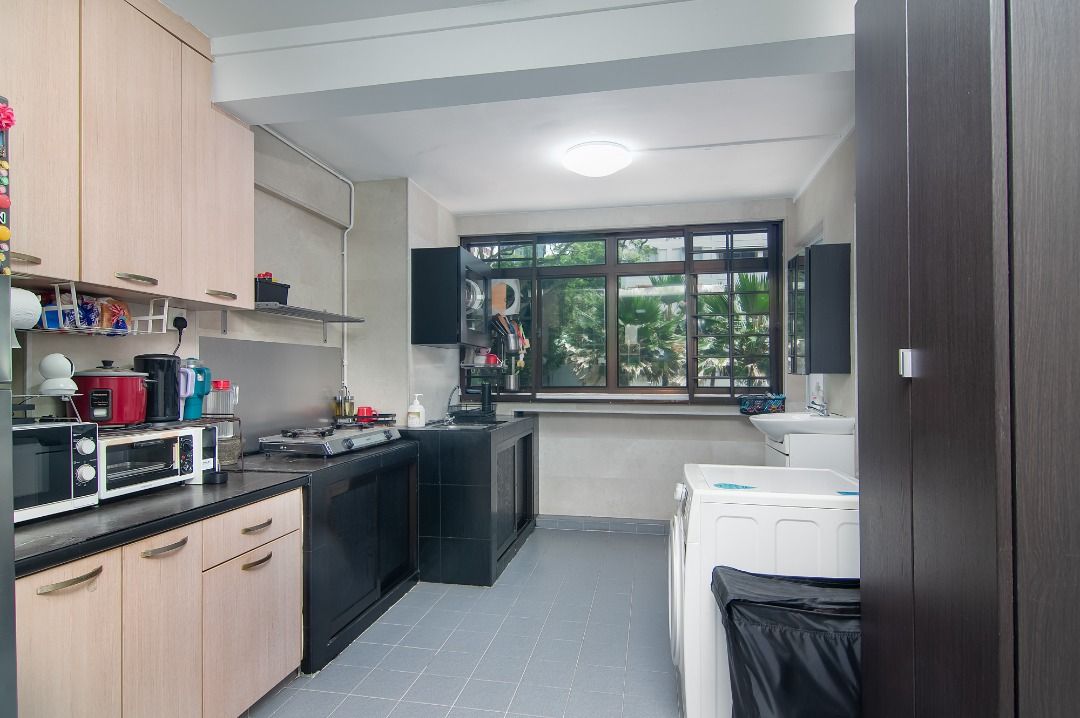 For Sale: 3 Room In 165 Stirling Road62853061243907114
