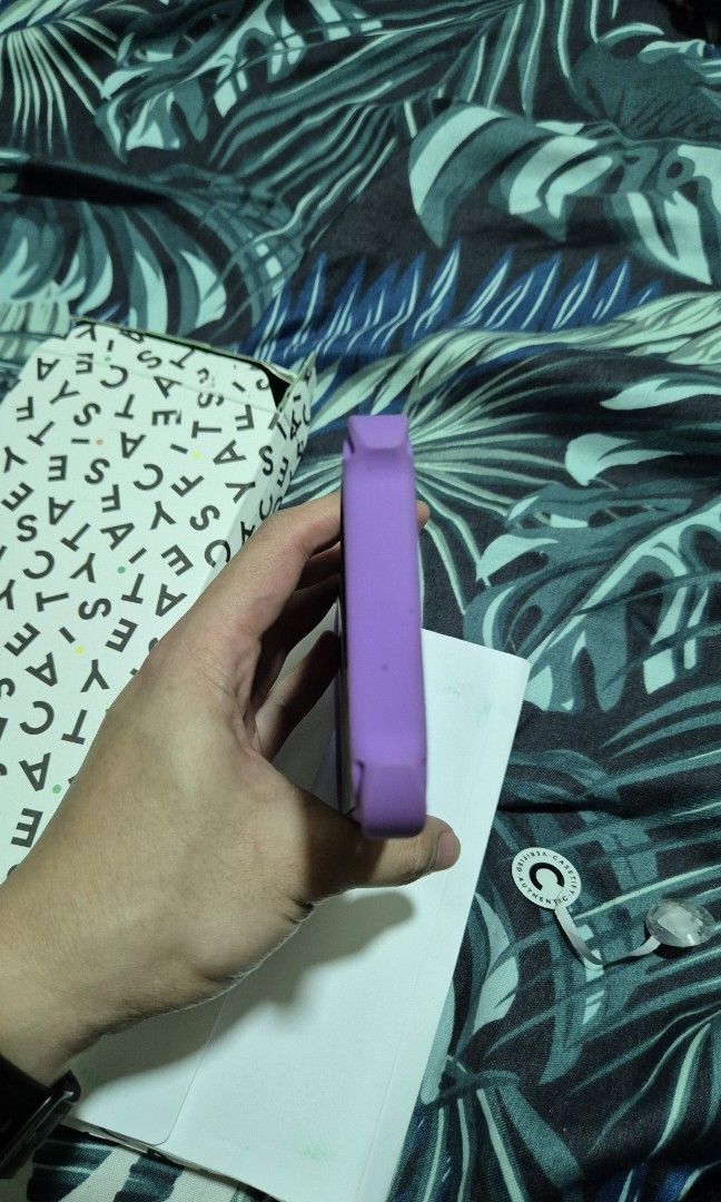 iPhone 15 Pro Max Casetify Bounce (Category: Cases & Sleeves) located in Pasig City. Submitted by bagaholic84 (Listing ID 1358288743, Image 3). Description: used for a week only original casetify bounce for 15 pro max.