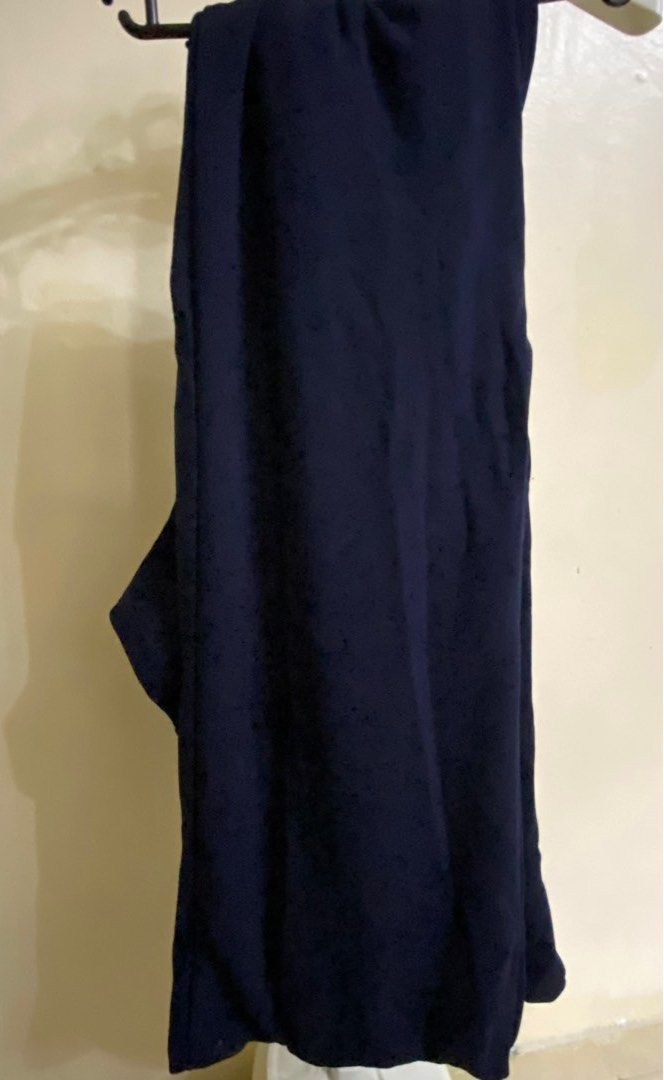 Jumpsuit navy blue (Category: Jumpsuits) located in Iba. Submitted by BitsFind (Listing ID 1357823912, Image 3). Description: Best fit to size small to medium /5”-5”2 height Bought in shein Used once Repriced to dispose on long listed item🙂❤️.