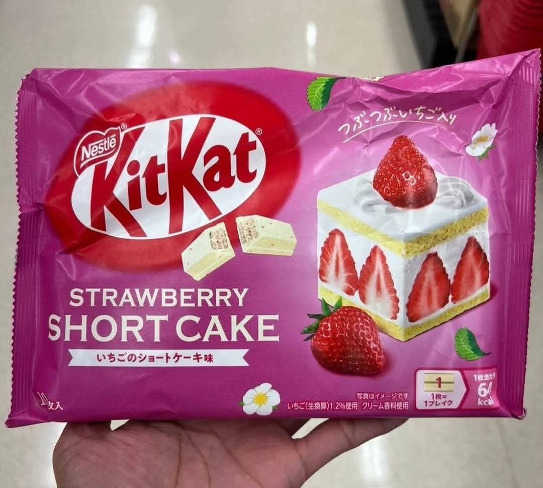 Kitkat Strawberry Shortcake Flavor (Category: Other Food & Drinks) located in Manila. Submitted by gandella05 (Listing ID 1358238922, Image 1). Description: Strawberry Shortcake (fresh from JAPAN).