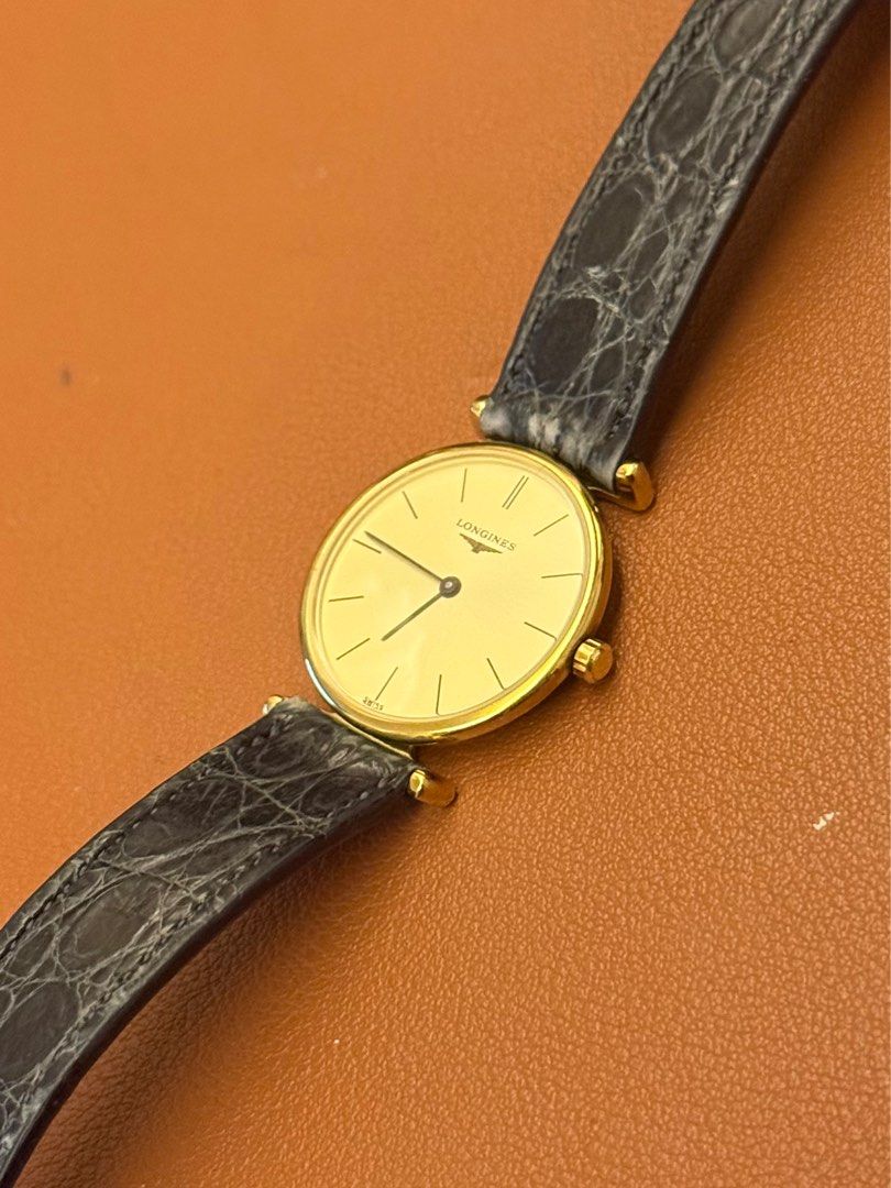 La Grande Classique de Longines (Category: Women's Watches) located in Makati City. Submitted by abbybit (Listing ID 1358262777, Image 1). Description: 22mm Original strap Very clean everyday watch Last price posted Rfs: planning to upgrade.