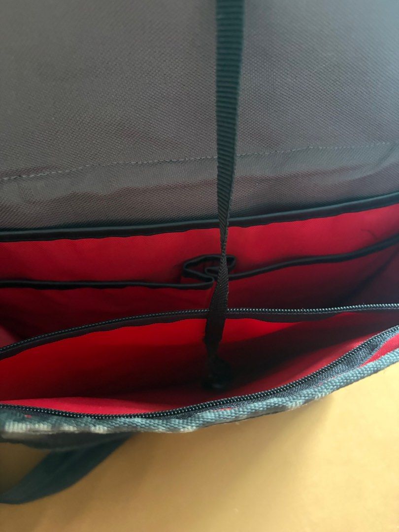Laptop / sling bag (Category: Laptop Bags & Sleeves) located in Cainta. Submitted by flight.attendant.honey (Listing ID 1358180569, Image 2). Description: Original Rossi bag from Switzerland. Not ukay. Grandparents are from Zurich kaya most of items are from Zurich..