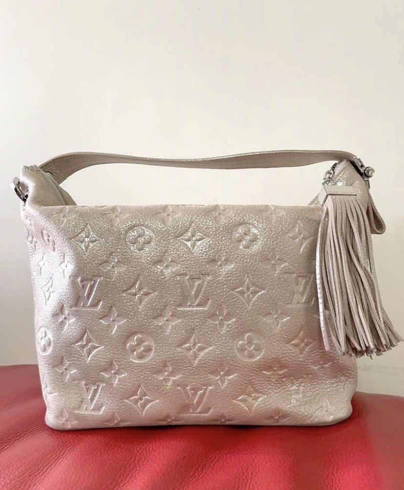 Louis Vuitton Limited Edition bag (Category: Luxury Bags & Wallets) located in Manila. Submitted by dashlux (Listing ID 1358249419, Image 2). Description: .