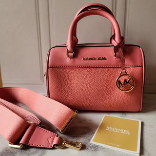(Kategori: ) berada di . Dikirim oleh sisheila_prelovedstore (ID iklan 1358319683, Gambar 1). Deskripsi: .