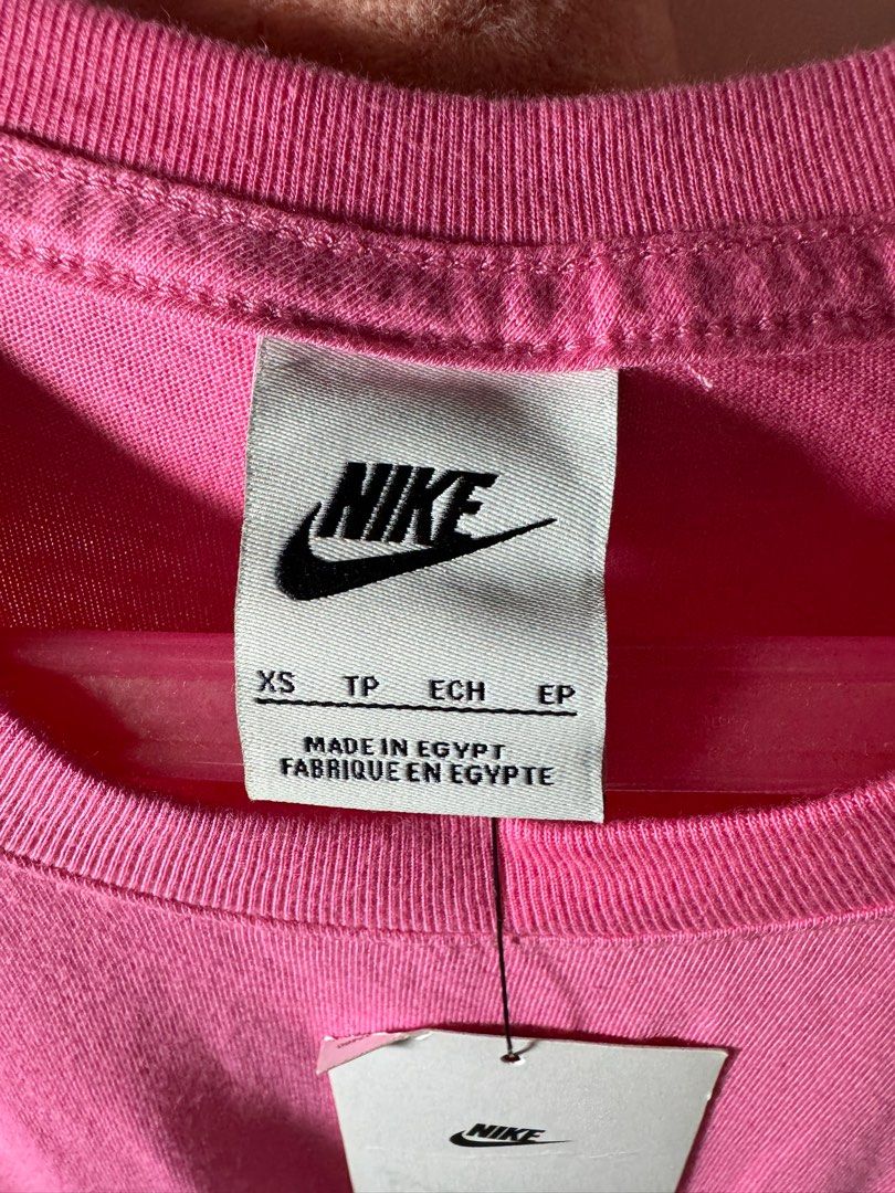 Nike Basic TShirt (Category: Tshirts & Polo Shirts) located in Singapore. Submitted by igggyyyy (Listing ID 1358286613, Image 3). Description: Nike Basic TShirt - Brand New with Tag - XS to S .