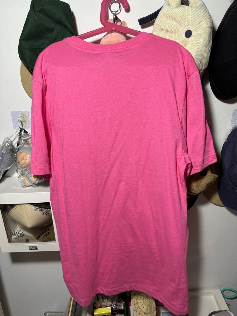 Nike Basic TShirt (Category: Tshirts & Polo Shirts) located in Singapore. Submitted by igggyyyy (Listing ID 1358286613, Image 2). Description: Nike Basic TShirt - Brand New with Tag - XS to S .