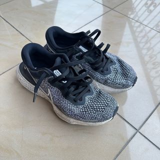(Kategori: ) berada di . Dikirim oleh sneakerzsauce (ID iklan 1358257427, Gambar 1). Deskripsi: .
