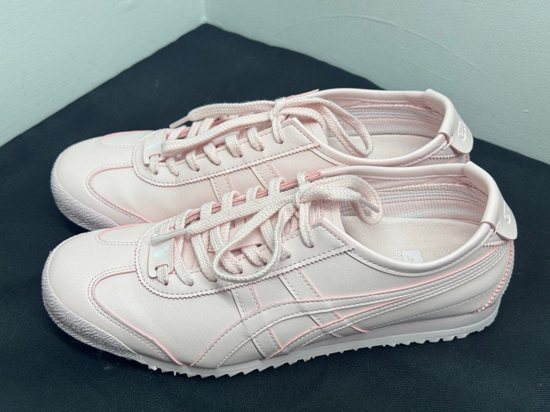 Onitsuka Tiger Mexico 66 Cactful Pink (Category: Sneakers) located in Manila. Submitted by by.acdc (Listing ID 1358235350, Image 2). Description: Onitsuka Tiger Shoes Authentic Bought in Onitsuka Tiger Namba Japan Branch (Jan 4 2025) NO BOX MEXICO 66 CACTFUL PINK Worn Once Size: CM 24.0 / EURO 38 / US UNISEX 5 1/2 / US WOMEN 7 Original Price: ￥19,800 Selling For: 6,500 PHP meet/loc.: ermita, manila mop: cash / gcash / bdo / bpi mod: lalamove, j&t