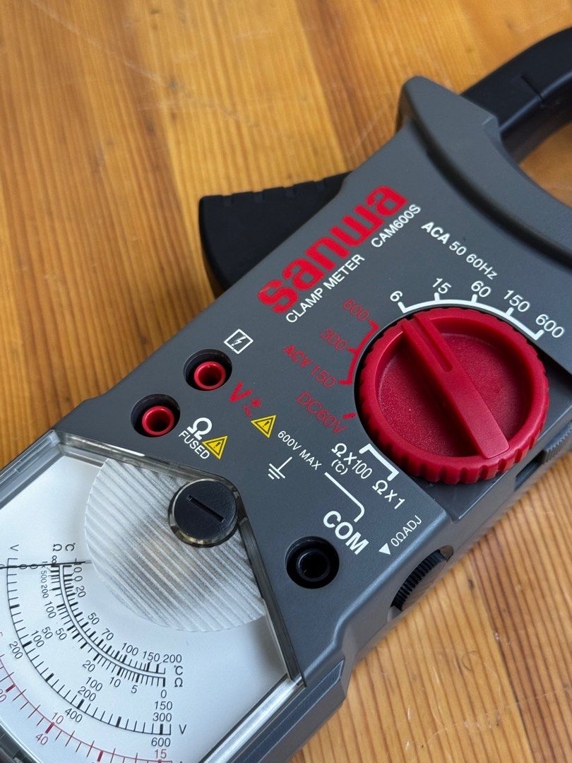 Sanwa CAM600S Analog Clamp Meter Multi Tester (Category: Construction Tools & Equipment) located in Talisay. Submitted by kim_rey (Listing ID 1358165227, Image 3). Description: HIGHLIGHTS: ▪️AC current measurable max. 600A ▪️Long analog pointer with “pointer lock” function ▪️Temperature measurement with optional probe ▪️Display : Analog pointer ▪️AC frequency bandwidth : 50 / 60Hz ▪️Clamping diameter 36 mm ▪️Guidelines for lock mechanism hold ins