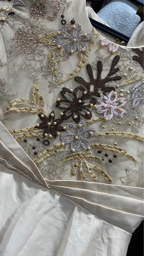 Tailor (Category: Dresses) located in Kuala Lumpur. Submitted by farahinasruddin (Listing ID 1358320689, Image 3). Description: .