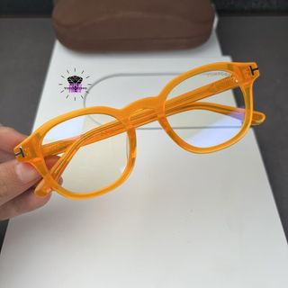 TF  TOMFORD   Collection item 2