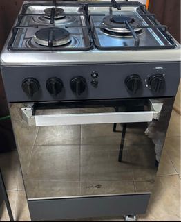 Used Fujidenzo 50 x 55 cm, 3 Gas Burner Cooking Range