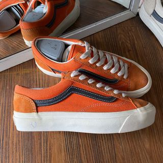 (Kategori: ) berada di . Dikirim oleh sneakerssecondmarket (ID iklan 1358325997, Gambar 1). Deskripsi: .