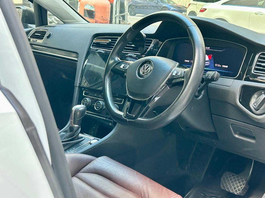 Volkswagen  NEW GOLF 280 TSI GT Auto62863171734401114