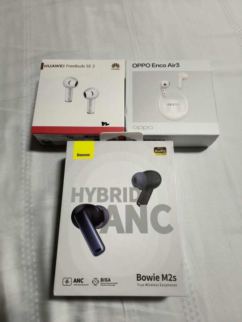 Wireless earbudsss65561387955075110