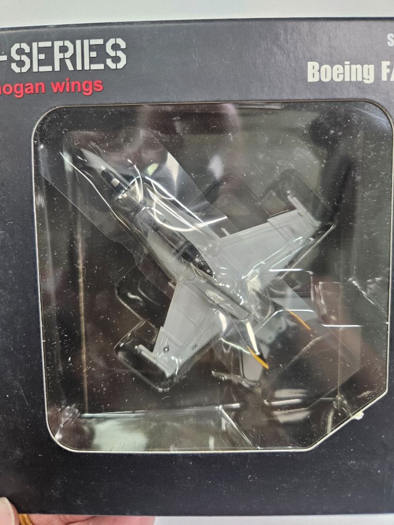 M-SERIES Hogan Wings 1/200 FA-18F ホーネット
