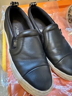 (Kategori: ) berada di . Dikirim oleh tinytreasurescorner (ID iklan 1358437271, Gambar 1). Deskripsi: .