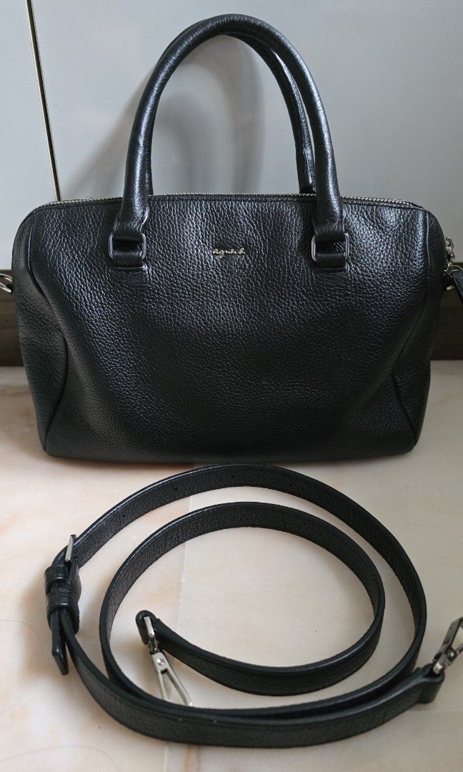 Agnes b Mini Boston Bag (Category: Bags & Wallets) located in Singapore. Submitted by adebarang (Listing ID 1358399319, Image 1). Description: Very spacious, black pebbled leather resistant to scratches. Zip top closure. Size like LV Speedy 30. Comes with long adjustable strap. Collection at Tampines Ave 8 530893.