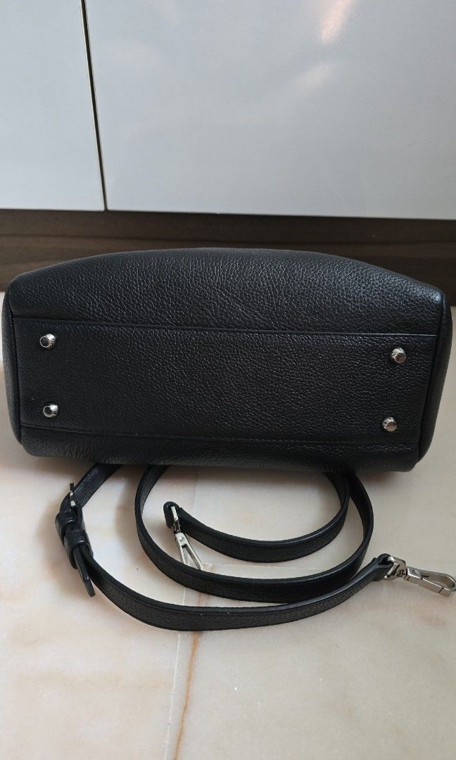 Agnes b Mini Boston Bag (Category: Bags & Wallets) located in Singapore. Submitted by adebarang (Listing ID 1358399319, Image 2). Description: Very spacious, black pebbled leather resistant to scratches. Zip top closure. Size like LV Speedy 30. Comes with long adjustable strap. Collection at Tampines Ave 8 530893.