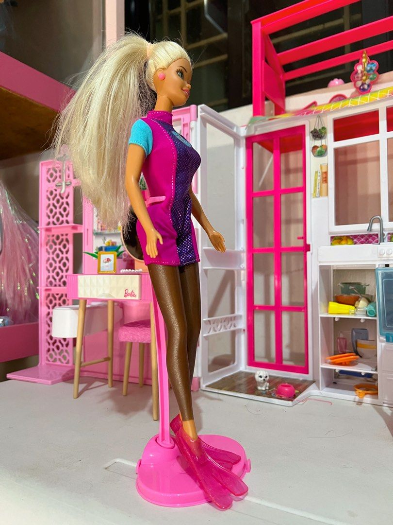 Barbie Ocean Friends 1996 (Category: Kids Toys) located in Bacolod City. Submitted by danicandy (Listing ID 1358524181, Image 3). Description: FOR SALE ❤️ Ocean Friends Barbie Condition: Missing accessories. Outfit from 2008 Barbie Sea World Trainer No crack neck, no bite marks, minimal cut hair,overall pretty pa sya.😊 MOP: Gcash or bank transfer MOD: J&T Location: Bacolod City P700.