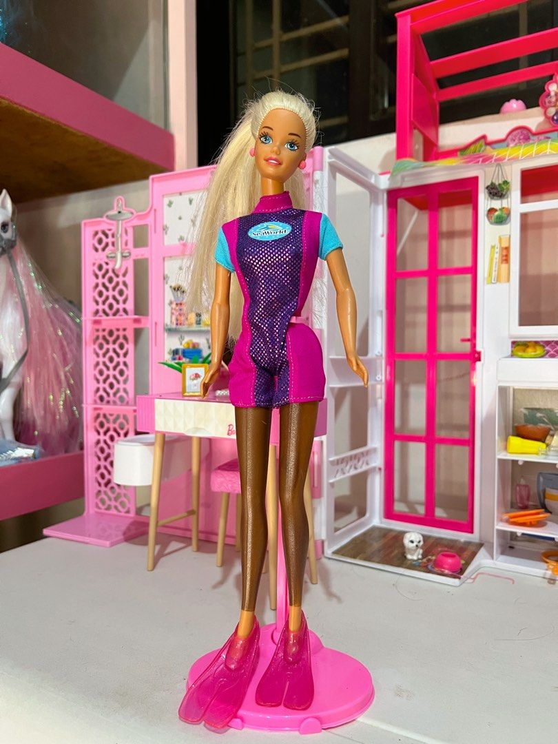 Barbie Ocean Friends 1996 (Category: Kids Toys) located in Bacolod City. Submitted by danicandy (Listing ID 1358524181, Image 2). Description: FOR SALE ❤️ Ocean Friends Barbie Condition: Missing accessories. Outfit from 2008 Barbie Sea World Trainer No crack neck, no bite marks, minimal cut hair,overall pretty pa sya.😊 MOP: Gcash or bank transfer MOD: J&T Location: Bacolod City P700.