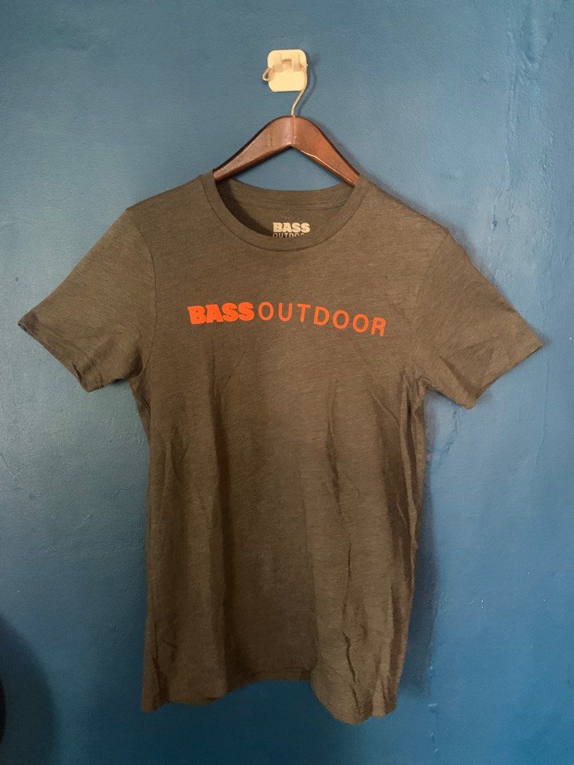 Bass Outdoor Shirt (Category: Tshirts & Polo Shirts ) located in Subic. Submitted by baplopicks (Listing ID 1358492903, Image 1). Description: Brandnew 18x28 Small.