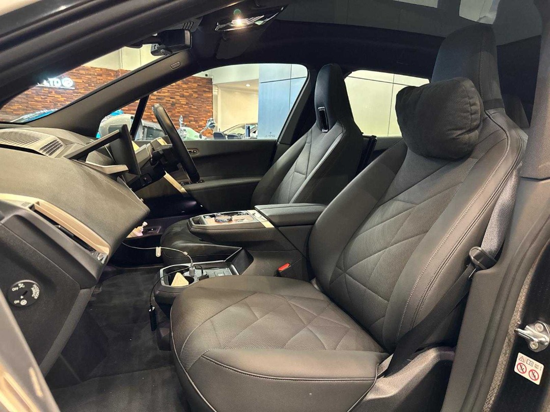 BMW  IX XDRIVE40 Auto62864837033473113
