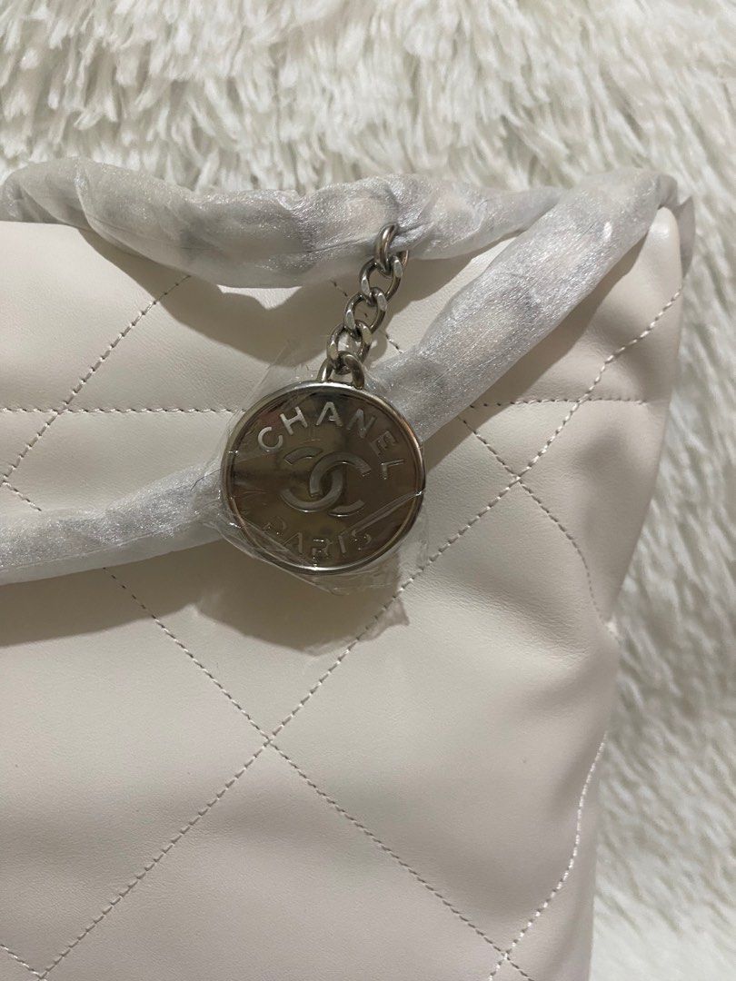 Chanel 22 Medium in Beige, Silver Hardware (Category: Luxury Bags & Wallets) located in Makati City. Submitted by secondlyf (Listing ID 1358383399, Image 2). Description: ✨ Timeless Elegance: Chanel 22 Medium in Beige with Silver Hardware ✨ The perfect blend of casual luxury and effortless chic—meet the Chanel 22 Medium in Beige, adorned with stunning Silver Hardware. A modern classic designed for everyday sophistication, this beauty features sof