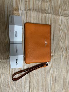 Coach corner zip Wrislet