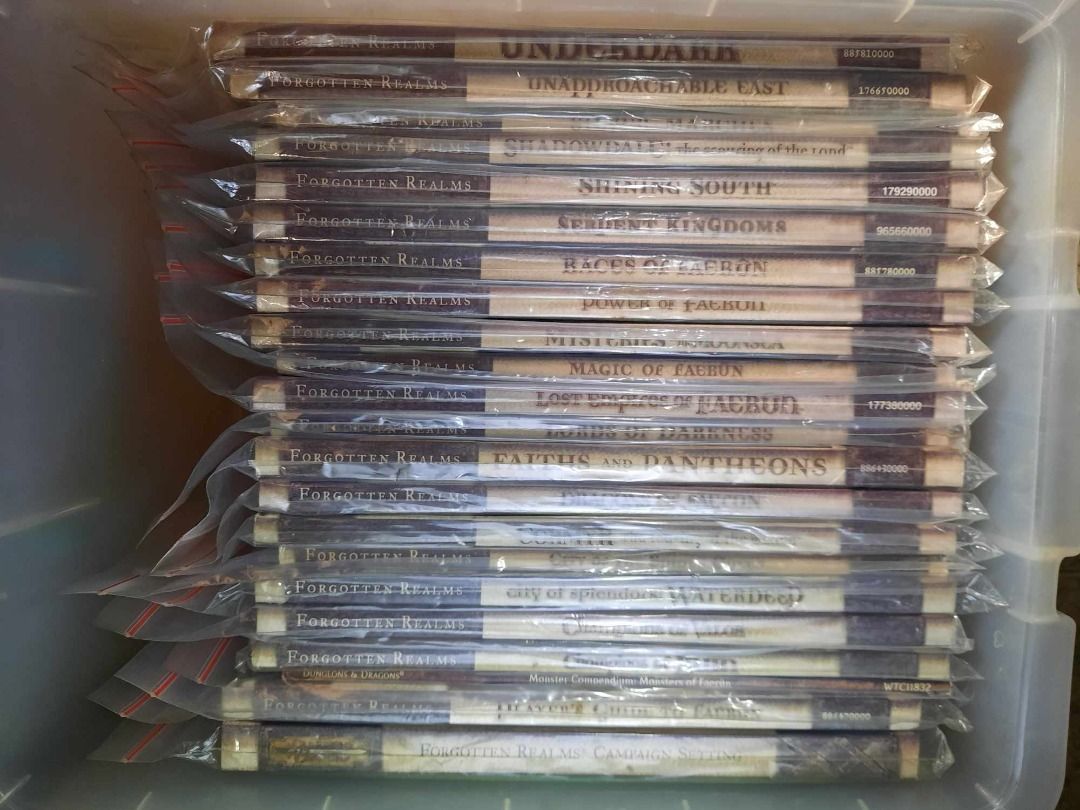 D&D 2nd&3rd Edition collection (Category: Storybooks) located in Quezon City. Submitted by demmit888 (Listing ID 1358452935, Image 3). Description: Dungeons & Dragons 2nd & 3rd Edition collection, sold by whole set. call or text 09178398453 .