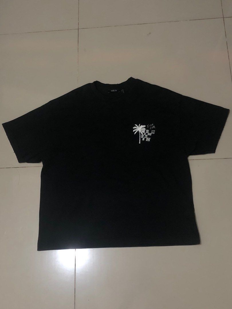 FIVE CM - Boxy Tee (Category: Tshirts & Polo Shirts ) located in Cavite. Submitted by makeitdrippy (Listing ID 1358447544, Image 2). Description: Boxy Cut Tee Small | 21 Width 24 Length Crispy / Mint Condition Distressed Style, Embroidered Logo - No Issue Details on slides ~ 🧾 MOP: GCash 🚚 Courier: J&T or Lalamove 📍 Location: BACOOR, CAVITE.