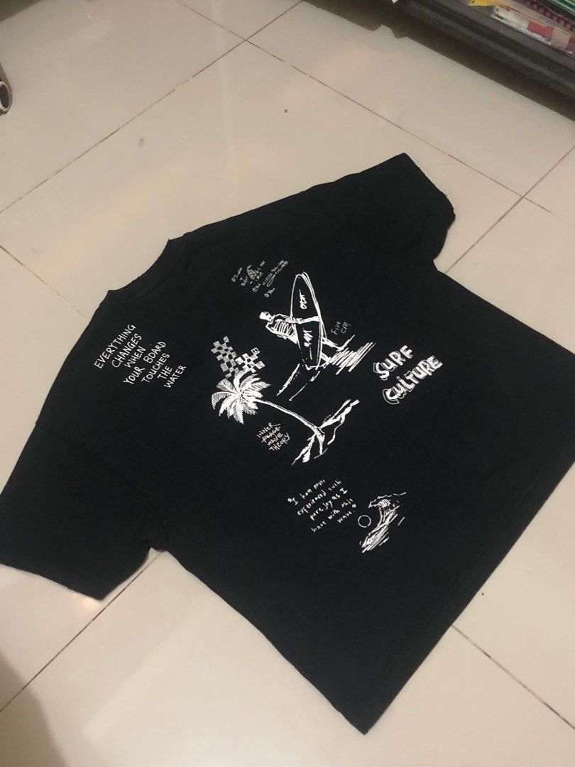 FIVE CM - Boxy Tee (Category: Tshirts & Polo Shirts ) located in Cavite. Submitted by makeitdrippy (Listing ID 1358447544, Image 3). Description: Boxy Cut Tee Small | 21 Width 24 Length Crispy / Mint Condition Distressed Style, Embroidered Logo - No Issue Details on slides ~ 🧾 MOP: GCash 🚚 Courier: J&T or Lalamove 📍 Location: BACOOR, CAVITE.