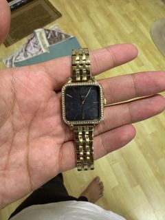(Category: ) located in . Submitted by simpleproduct (Listing ID 1358505515, Image 1). Description: .